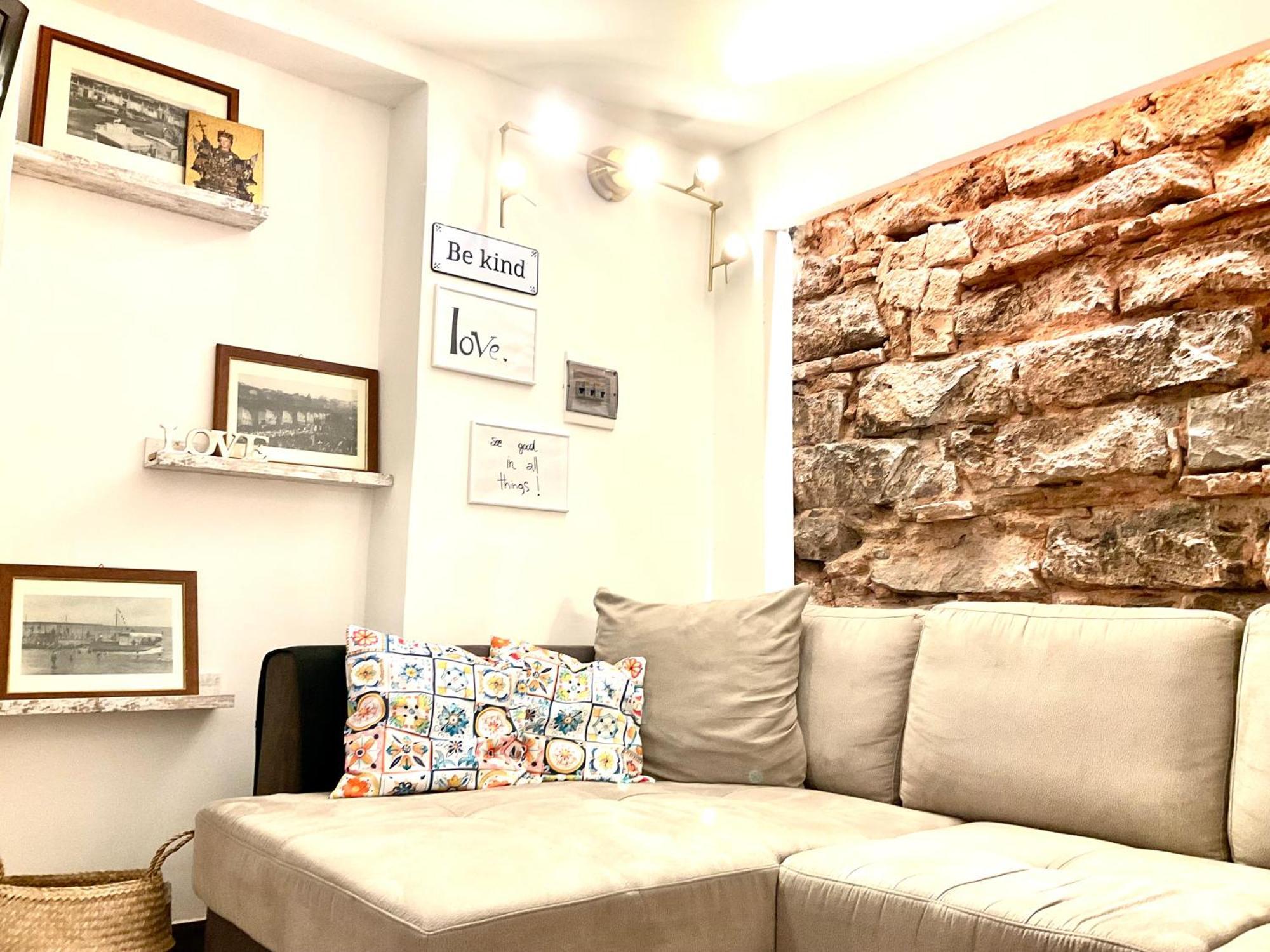 Mizzicahome Solemare Катания Экстерьер фото