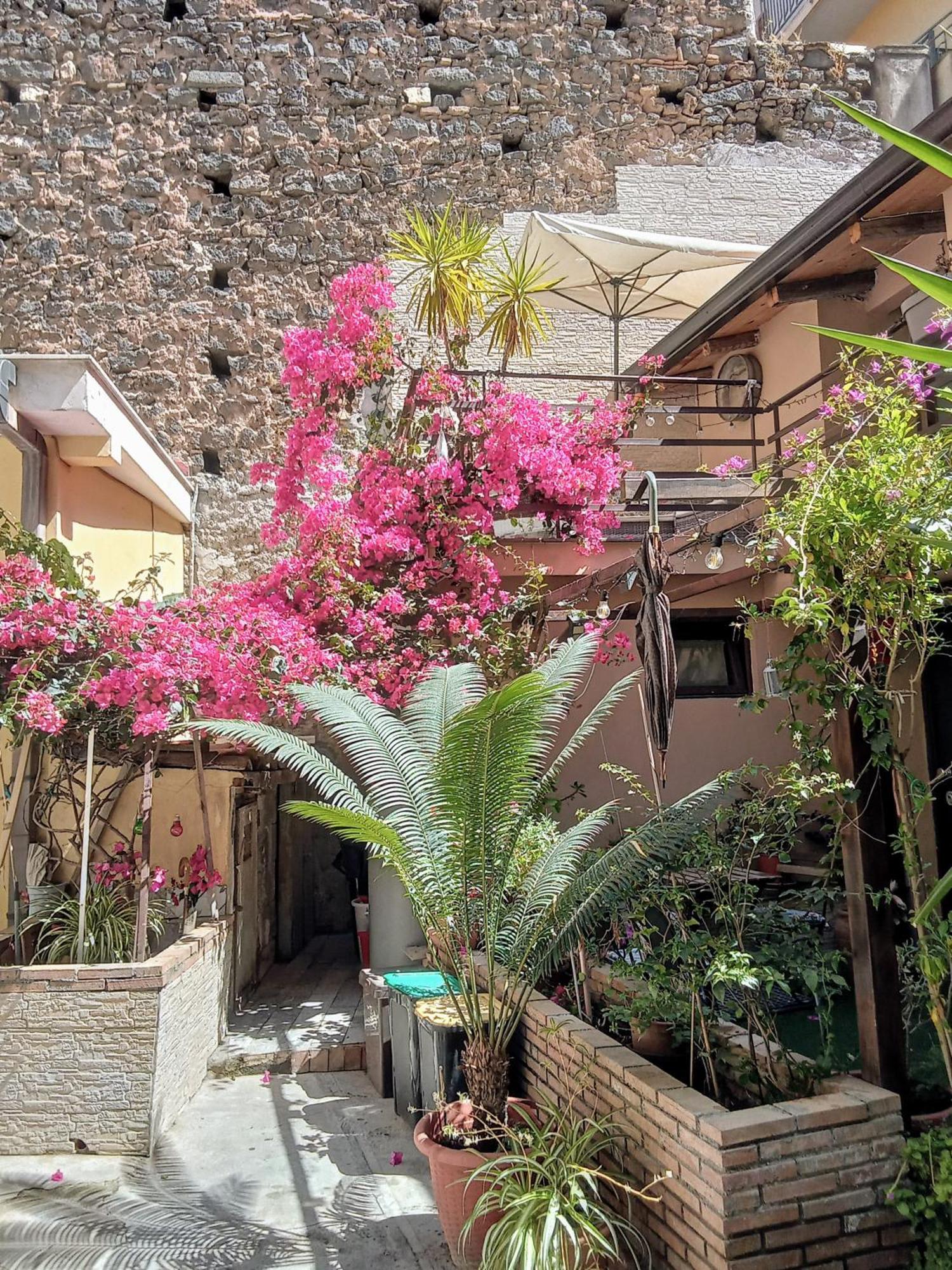 Mizzicahome Solemare Катания Экстерьер фото